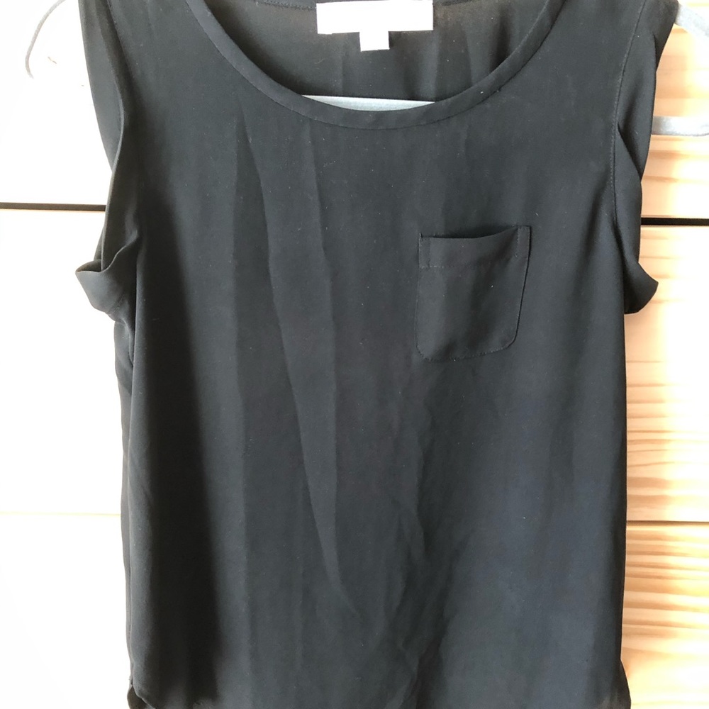Black tshirt-fit blouse